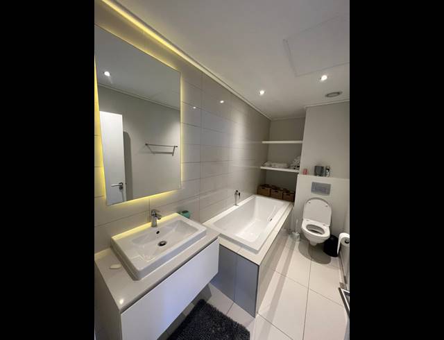 2 BEDROOM APARTMENT RENTED IN FORESHORE